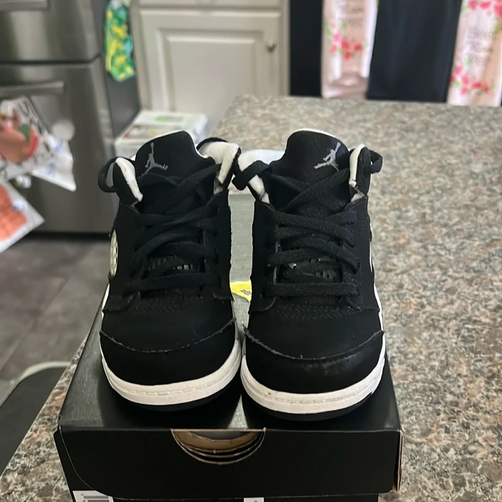 Jordan 5 - Picture 1 of 4